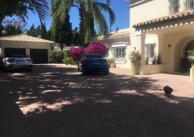 El paraiso entrance - Lunde & Nieto